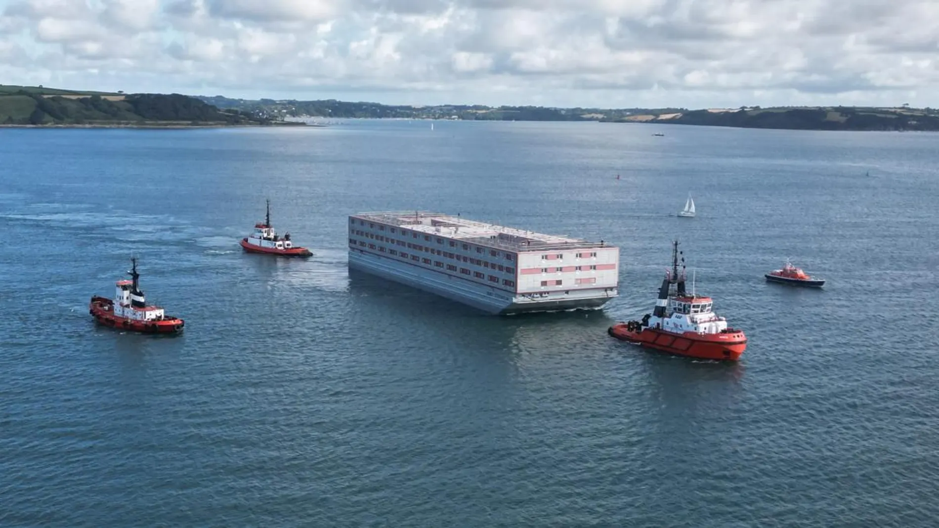 "Bibby Stockholm" la cárcel flotante para inmigrantes que prepara Reino Unido