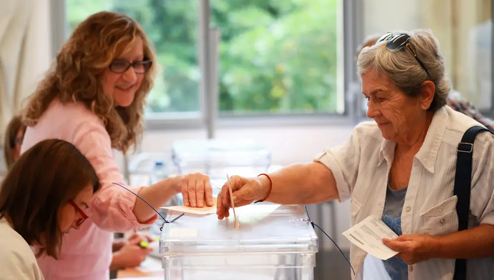 23J.- El Gobierno ofrecerá los datos de participación hasta las 14.00 y hasta las 18.00 horas