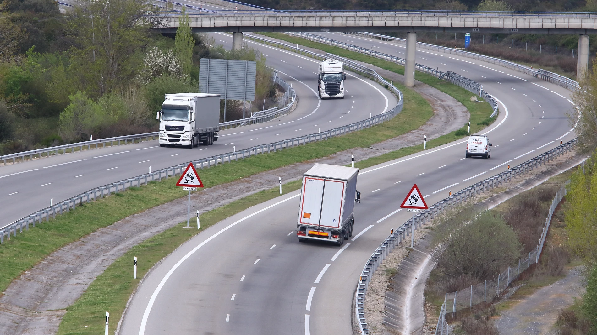 Transportistas en la Autovía A-6