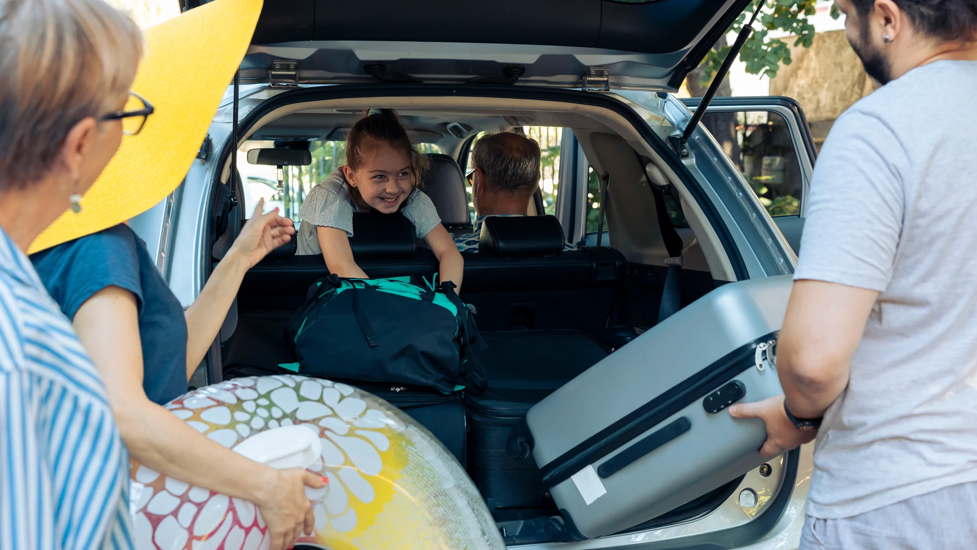 A la hora de viajar durante estas vacaciones, existen ofertas que pueden ayudarte a reducir tu gasto en combustible