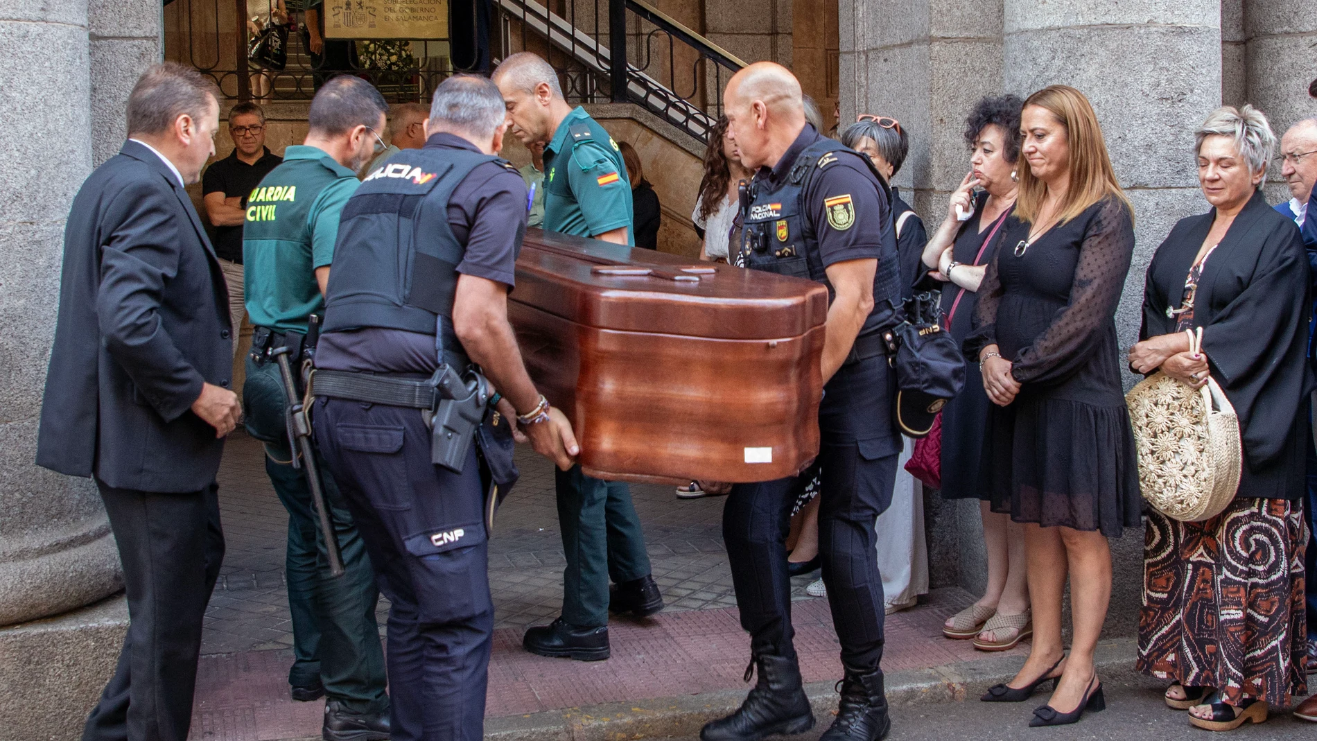 Salamanca brinda su último adiós a Encarnación Pérez