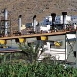 Un total de 4.468 clientes afectados por el apagón eléctrico ya han recuperado el suministro de electricidad después del incendio en la central de El Palmar la madrugada del sábado al domingo que dejó sin luz a toda esta isla canaria de 22.100 habitantes 