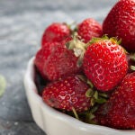 No es necesario tomarse un tazón entero de fresas