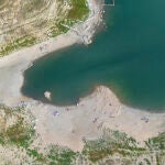 El pantano Darnius-Boadella el pasado 30 de julio al 20% de su capacidad después de un julio seco y caluroso que ha provocado que las reservas de agua en los embalses de Cataluña no alcancen el 28%