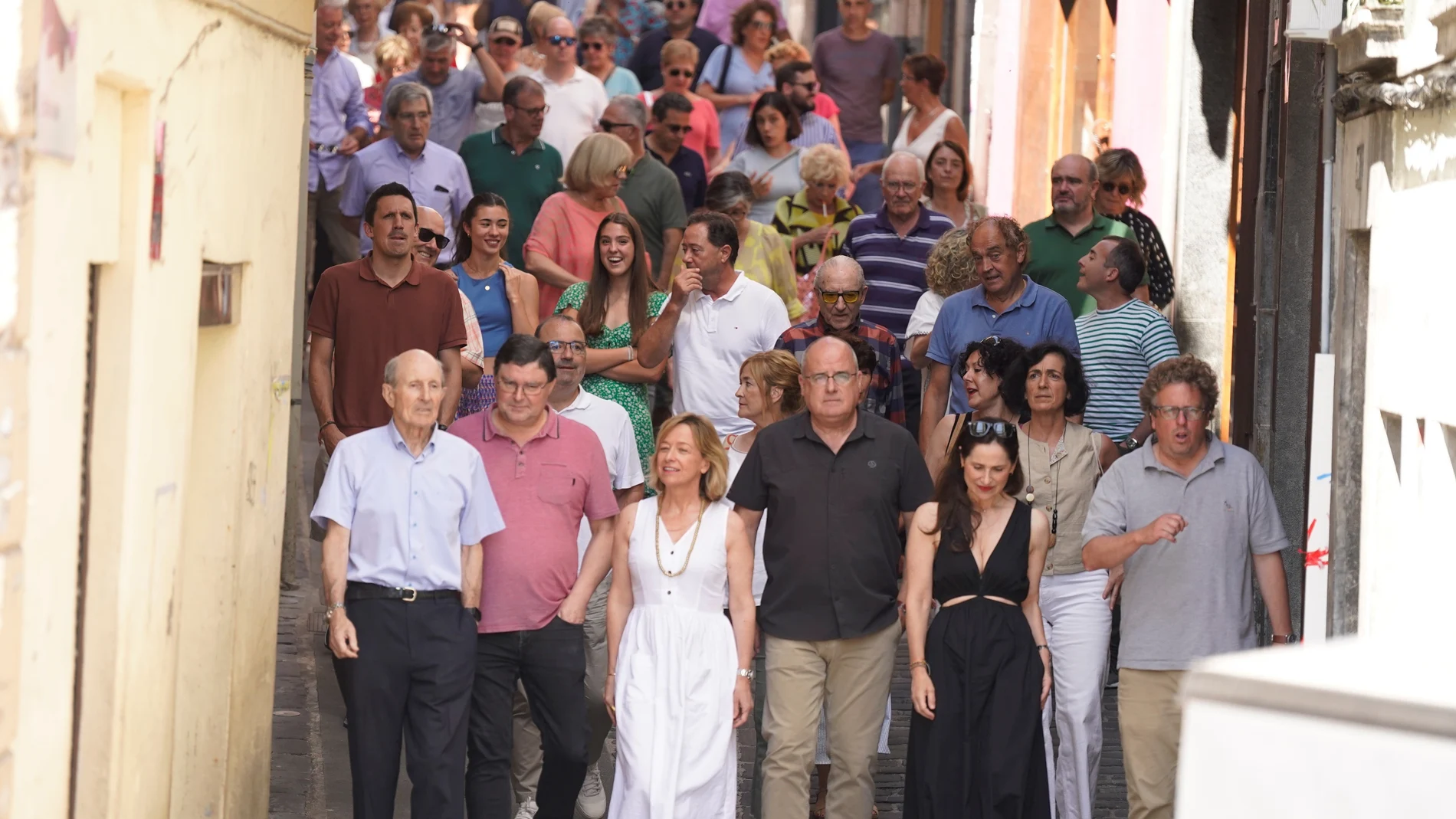 El presidente del PNV de Gipuzkoa, Joseba Egibar, junto a cargos y militantes en Mutriku PNV GIPUZKOA 31/07/2023