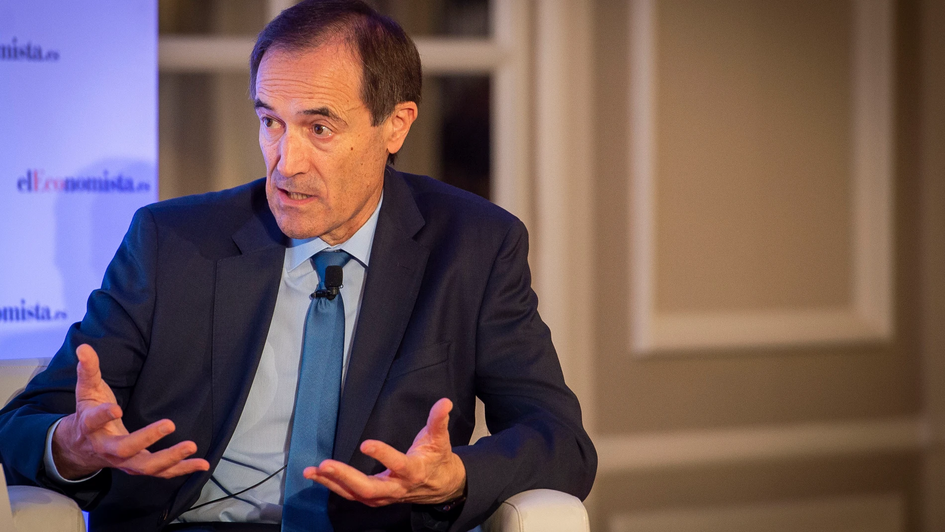 El consejero delegado de Unicaja Banco, Manuel Menéndez
