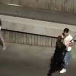 Unos jóvenes zarandean a la Policía en Usera que acudían a una llamada por malos tratos