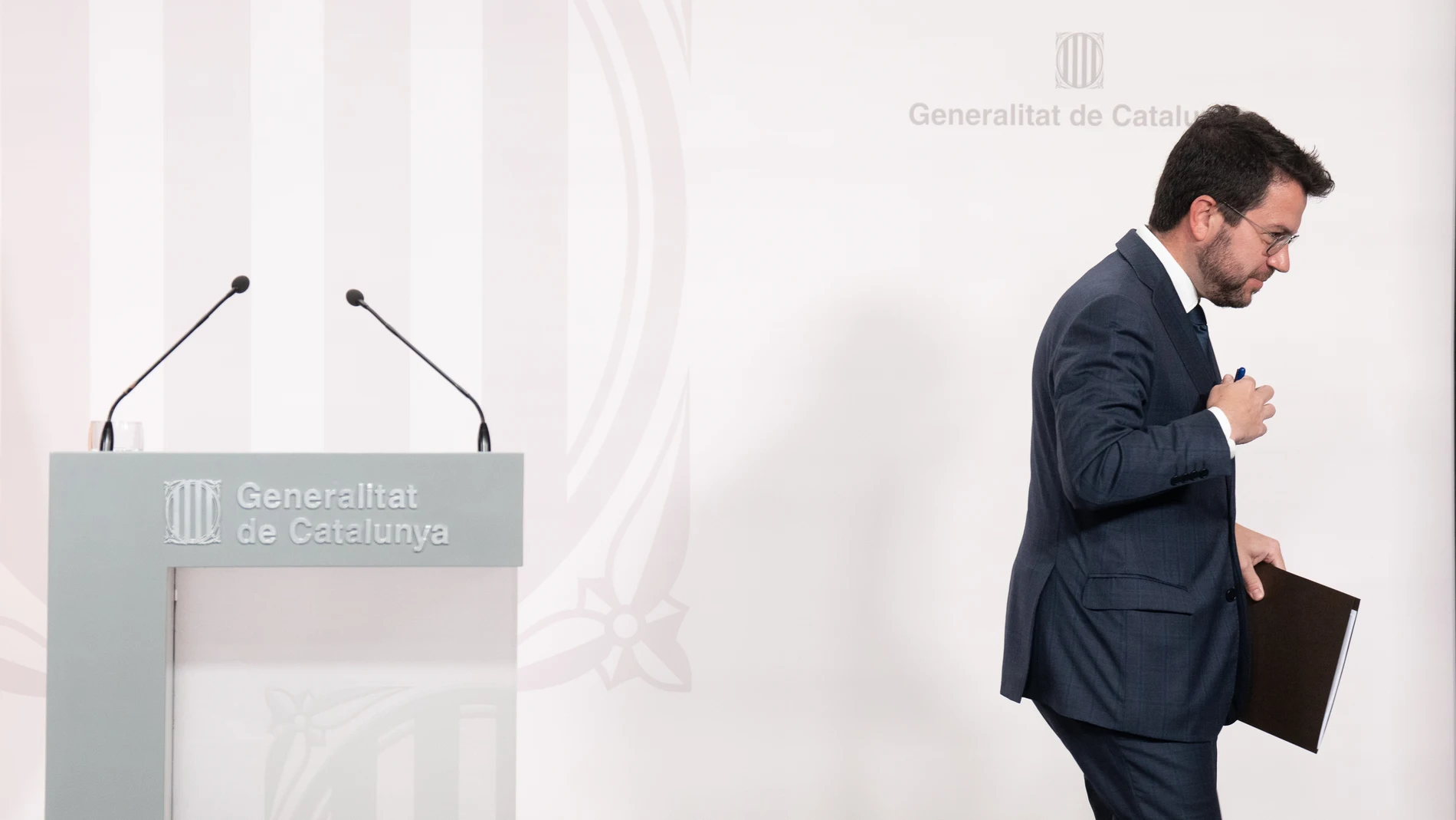 Pere Aragonès en su comparecencia en la Generalitat antes de las vacaciones