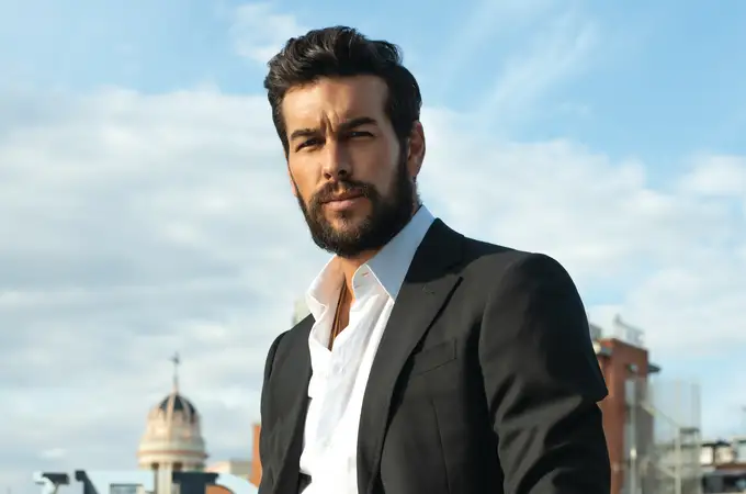 Mario Casas: “La soledad te hace sacar alas de los lugares más inhóspitos” Mario Casas: “La soledad te hace sacar alas de los lugares más inhóspitos”