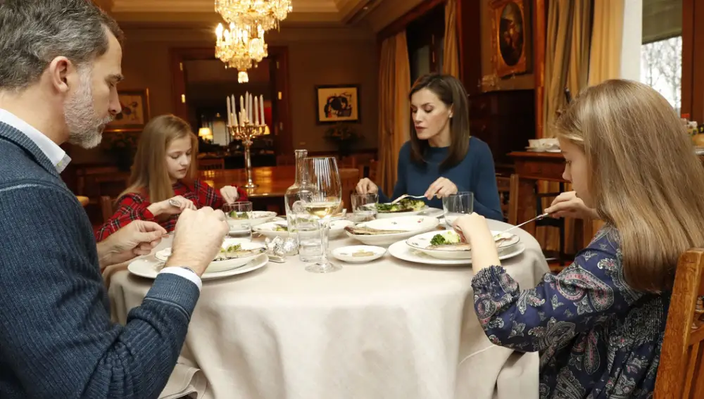 La Familia Real en palacio