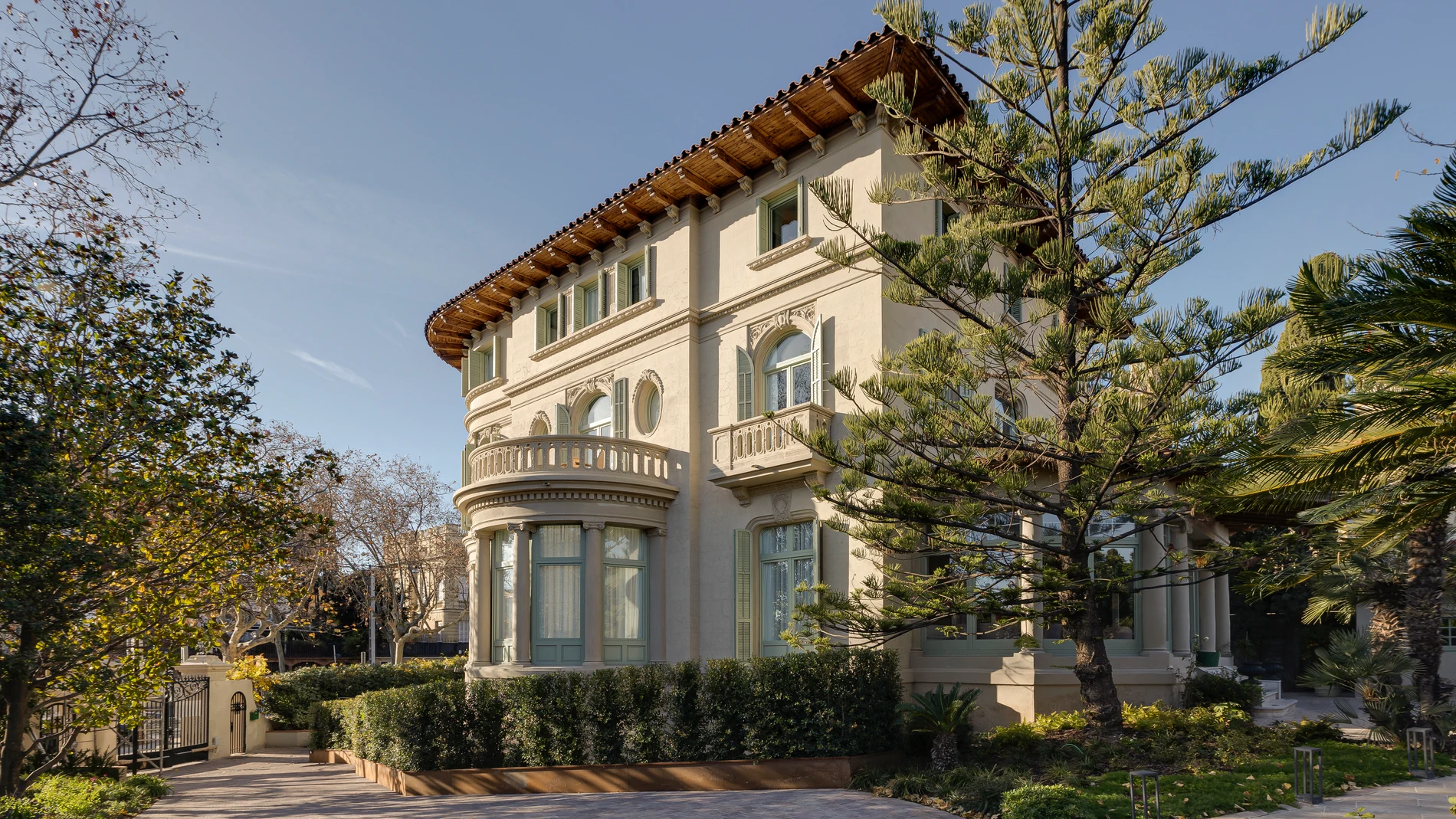 En el palacete que es actualmente el Hotel Boutique Mirlo surgió parte de la inspiración de «La Sombra del Viento».
