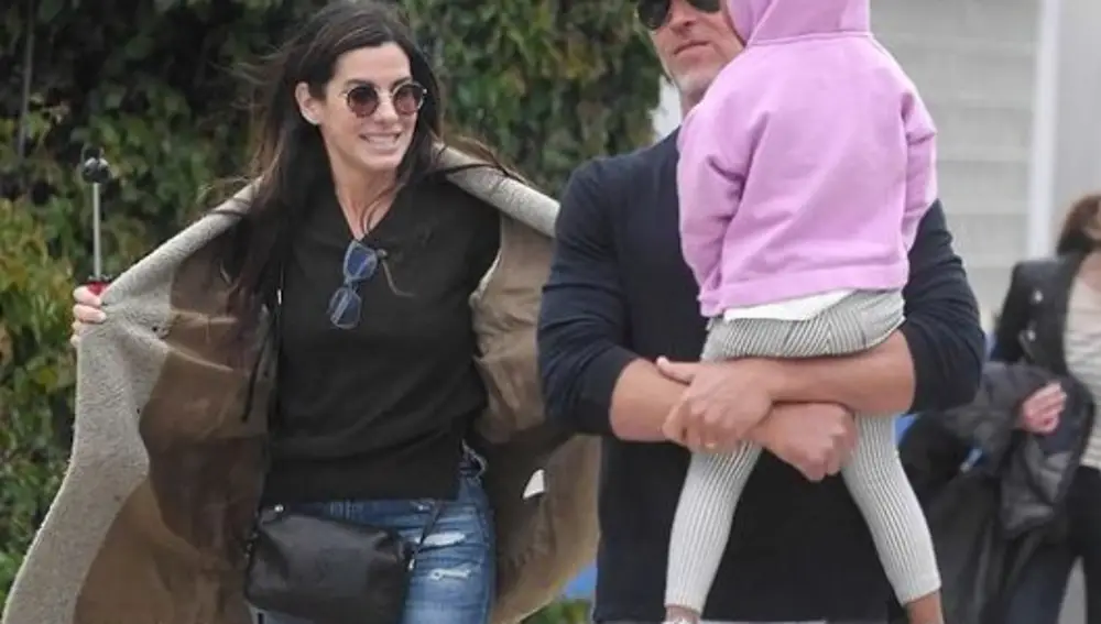 La actriz ganadora del Oscar, Sandra Bullock, junto a su pareja, el fotógrafo Bryan Randall