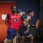 Garuba, en el último entrenamiento de España
