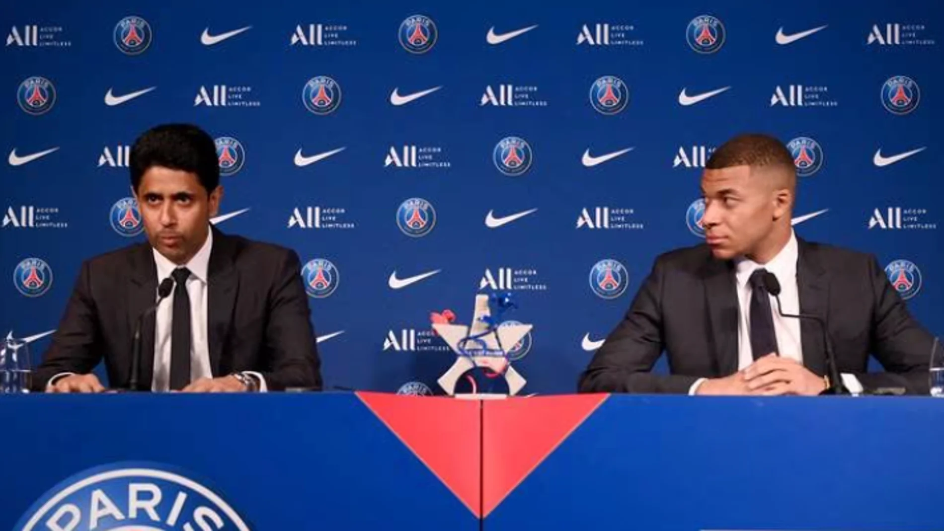 Nasser Al-Khelaïfi y Mbappé antes de su salida del PSG