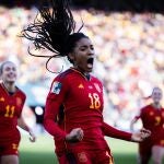 La delantera de la selección española Salma Paralluelo (18), muestra su alegría tras marcar gol en la prórroga durante el partido de cuartos de final de la Copa Mundial Femenina de la FIFA 2023 entre España y Holanda en Wellington, correspondiente a los cuartos de final del mundial femenino en Australia y Nueva Zelanda. 