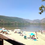 Playa en el Lago de Sanabria