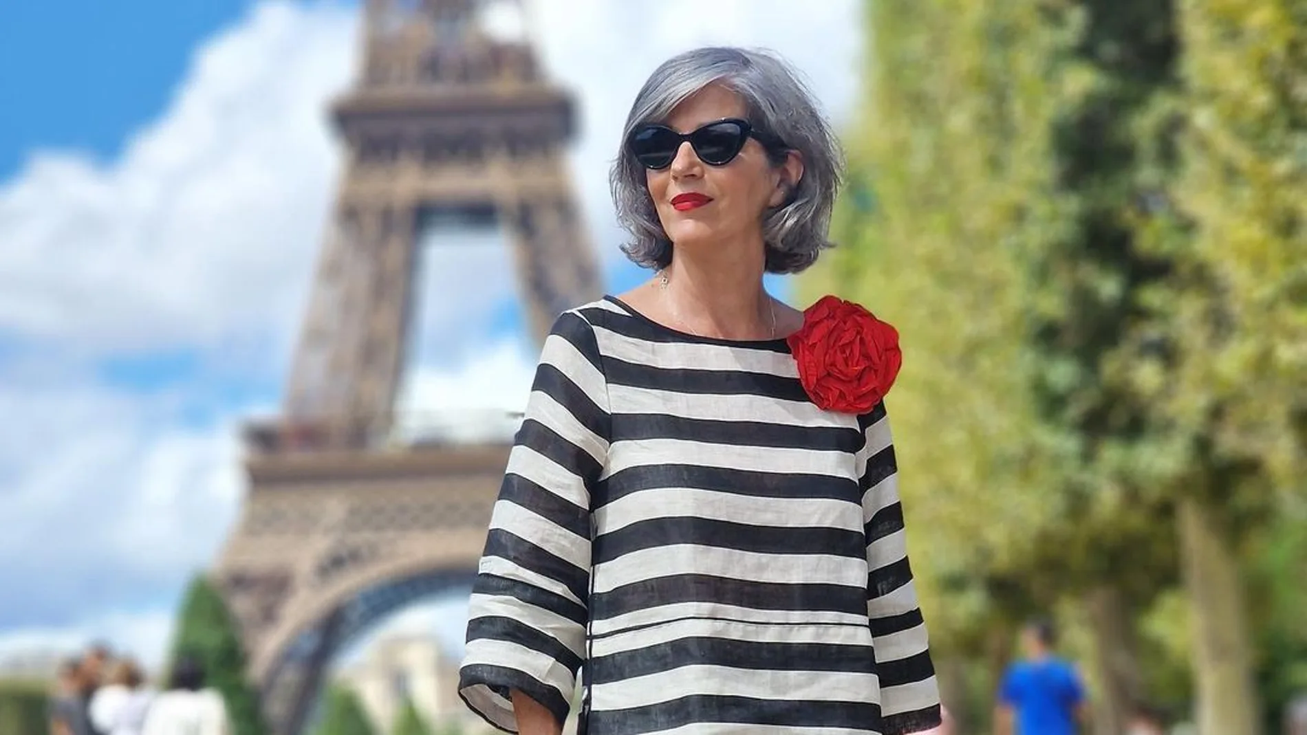 Carmen Gimeno con el look más parisino de Zara