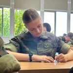 La Princesa Leonor en clase durante su primer día en la Academia de Zaragoza