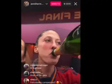 El directo de Jenni Hermoso en el vestuario El directo de Jenni Hermoso en el vestuario