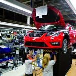Cadena de montaje en fábrica de coches SEAT