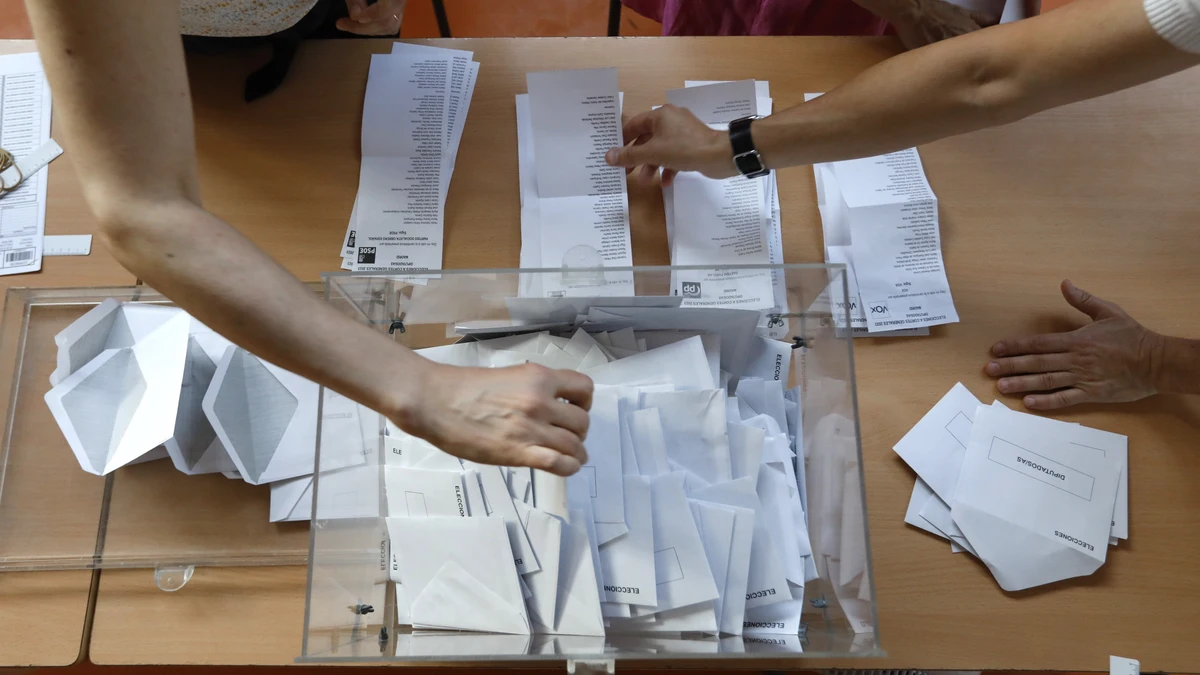 El Supremo abre la puerta a suspender también el voto de los hijos de nacionalizados por la "ley de nietos"