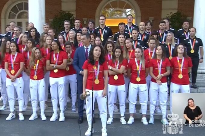 Pedro Sánchez con la Selección Femenina