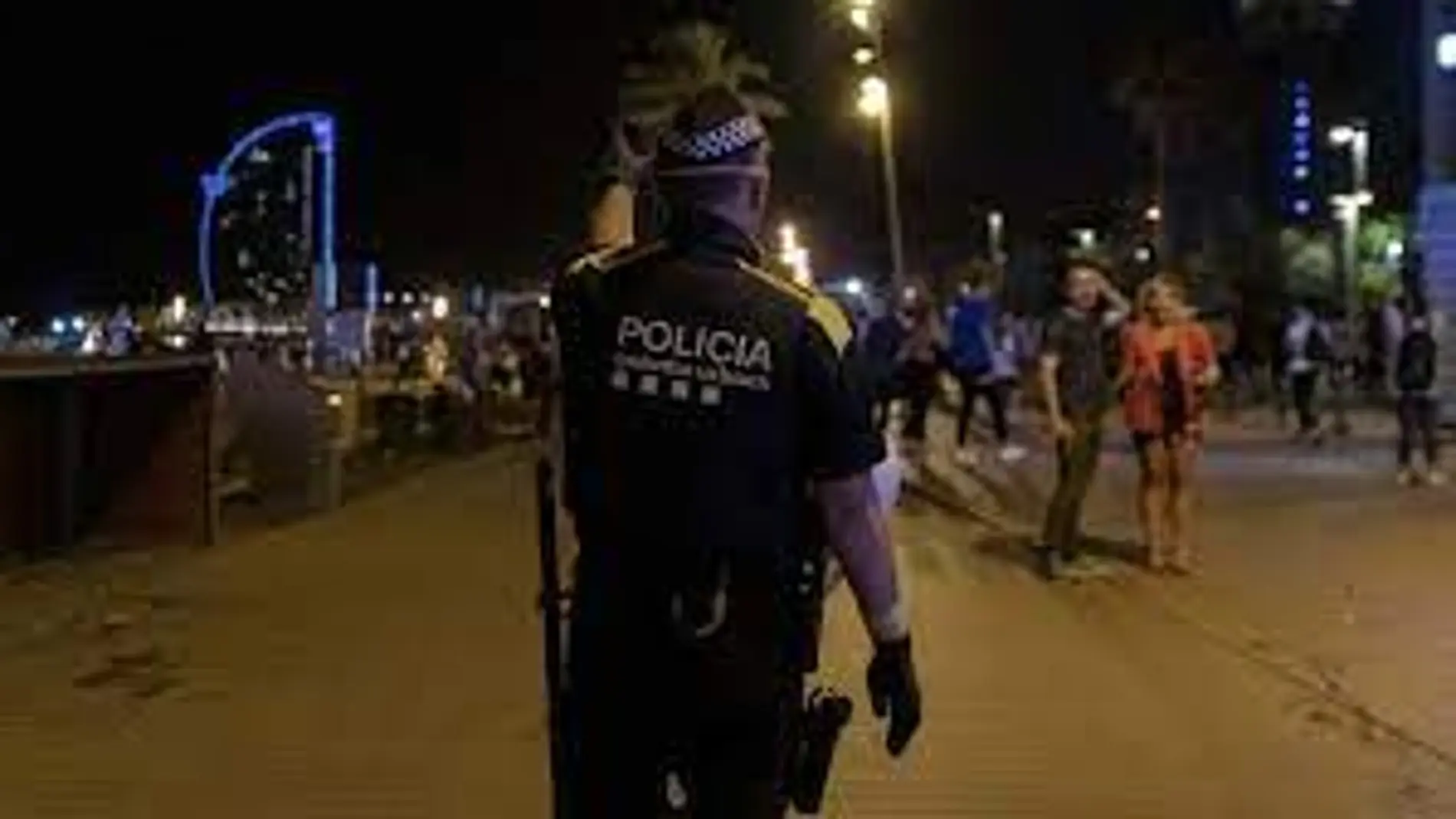 Mossos en la Barceloneta