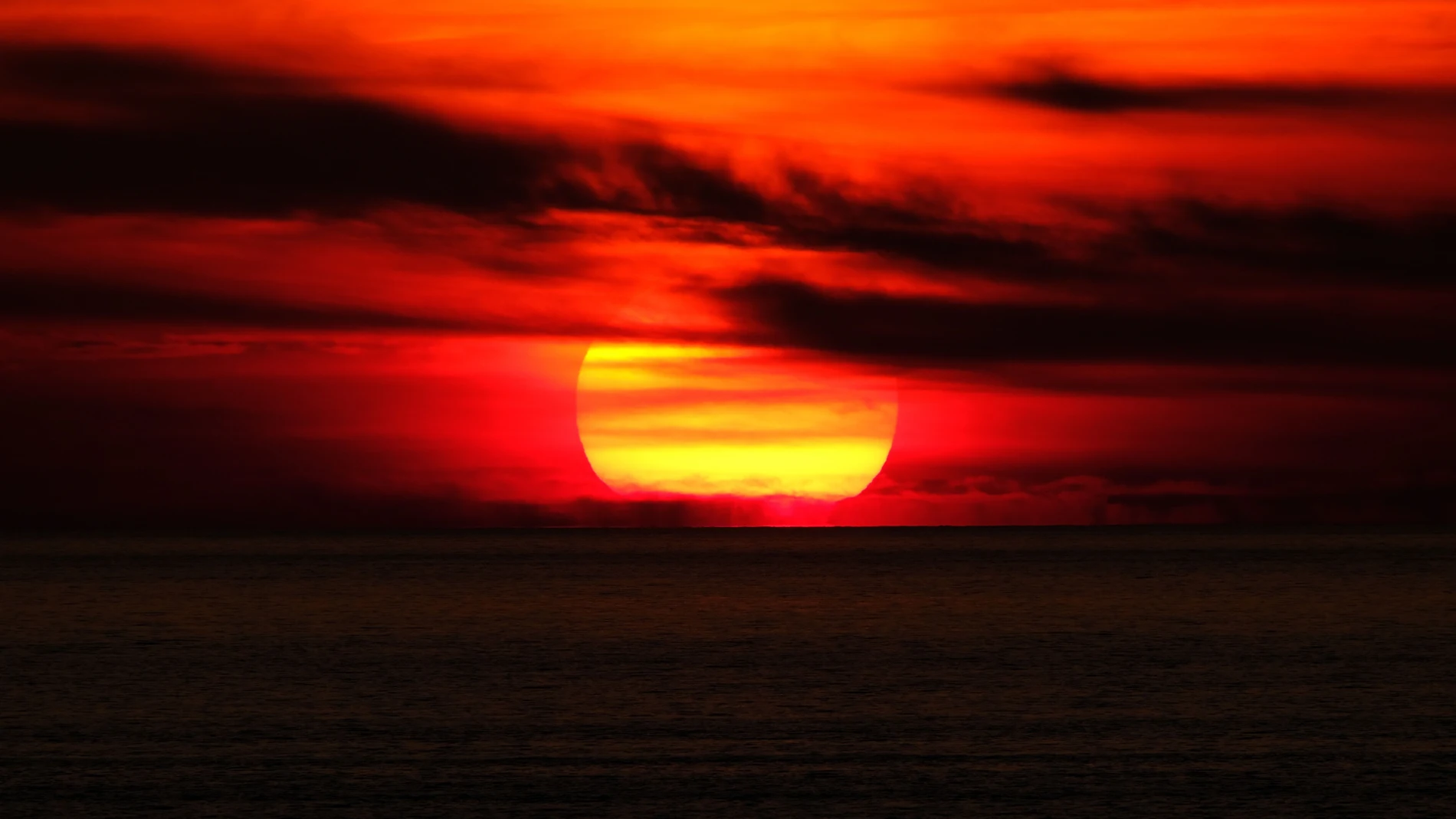 Atardecer rojizo