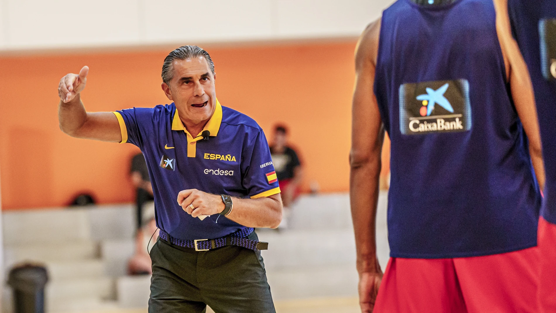 Sergio Scariolo da instrucciones en uno de los últimos entrenamientos de la selección de baloncesto.