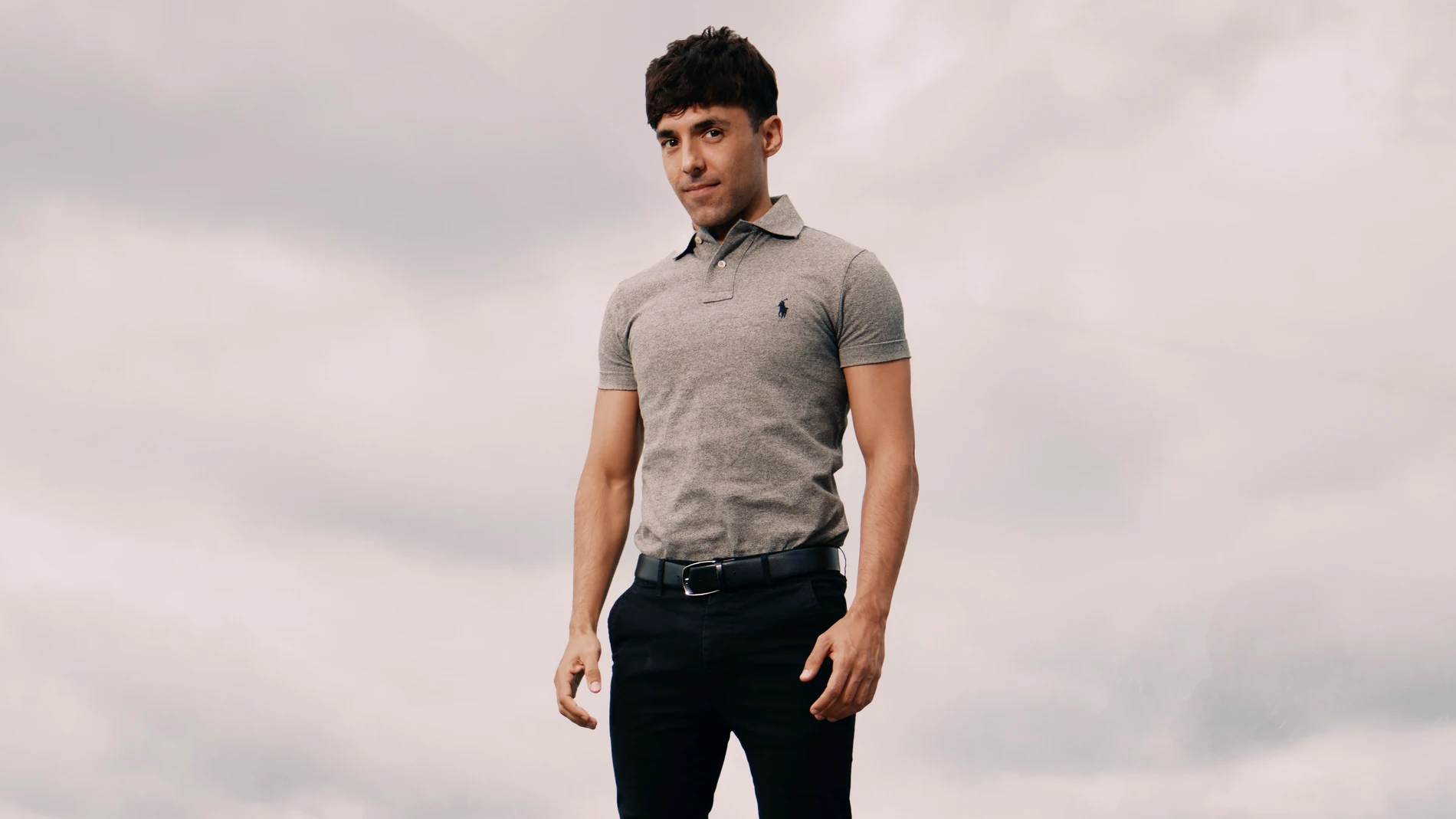 Antonio Díaz, El Mago Pop, ejecuta uno de sus trucos
