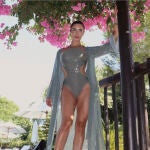 El bañador cut out y cuello halter de Pilar Rubio es todo lo que necesitamos para los últimos días de vacaciones