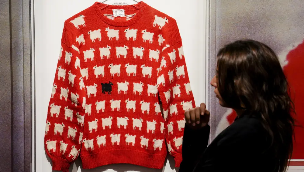 El icónico jersey de la oveja negra de Lady Di