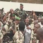 Golpe de estado militar en Gabón. El general Brice Oligui Nguema aupado tras el triunfo del levantamiento