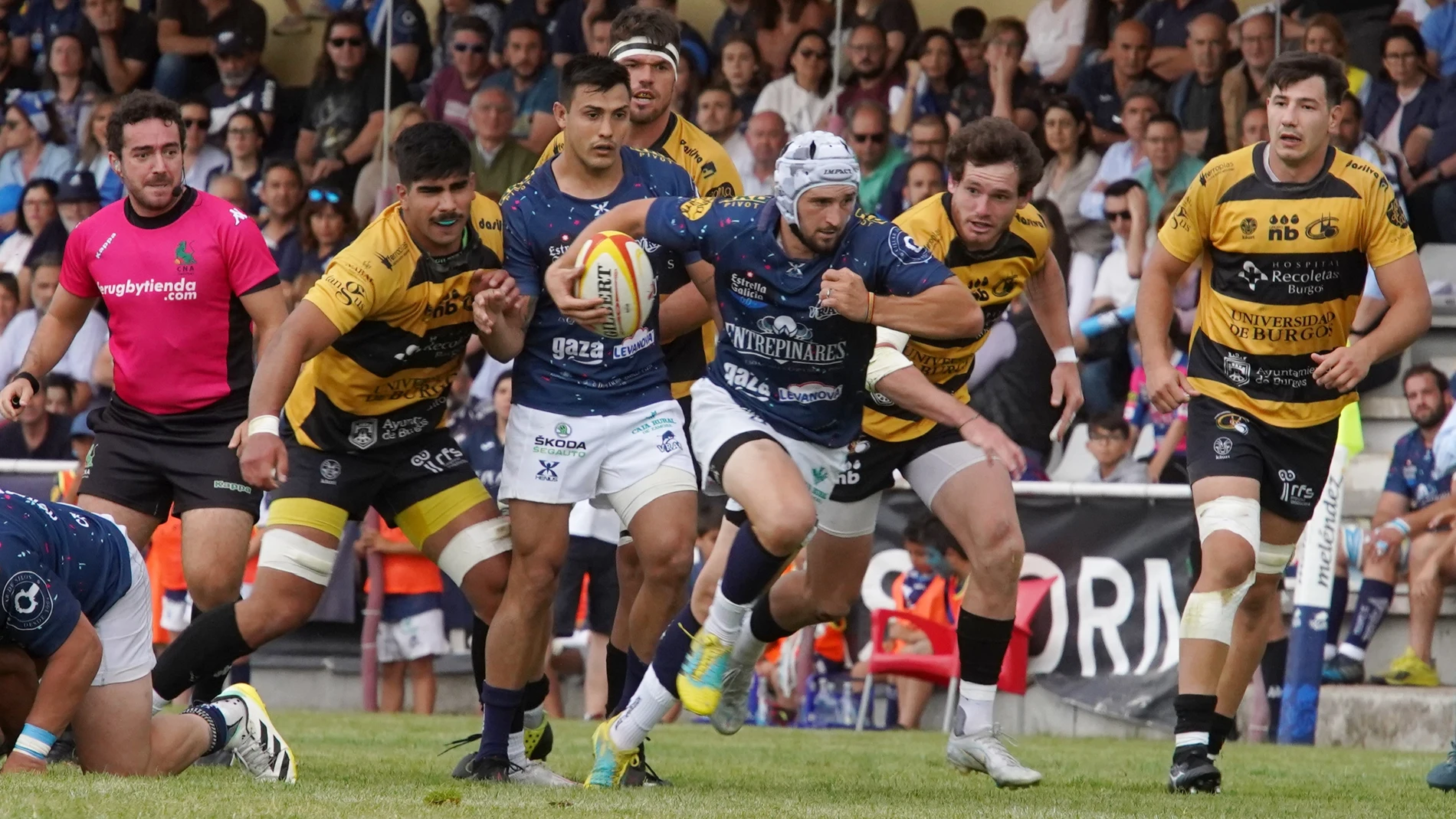 Final de rugby entre equipos castellanos y leoneses Quesos Entrepinares y Recoletas Burgos