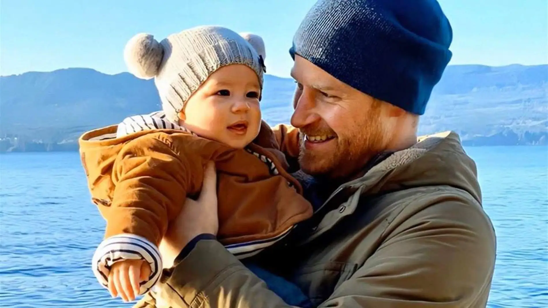 El príncipe Harry con su hijo Archie