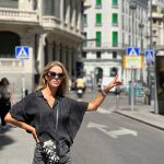 Amelia Bono por las calles de Madrid.