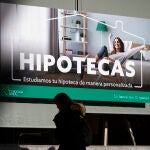 Cartel de hipotecas de una entidad bancaria.