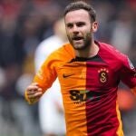 Juan Mata con el Galatasaray