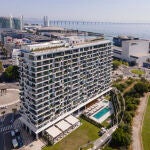 Impresiona positivamente la belleza y diseño del edificio donde se encuentra este espectacular hotel