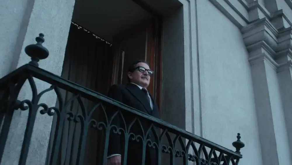Alfredo Castro en "Los mil días de Allende", serie que se estrena hoy en Chile y llegará a España de la mano de RTVE