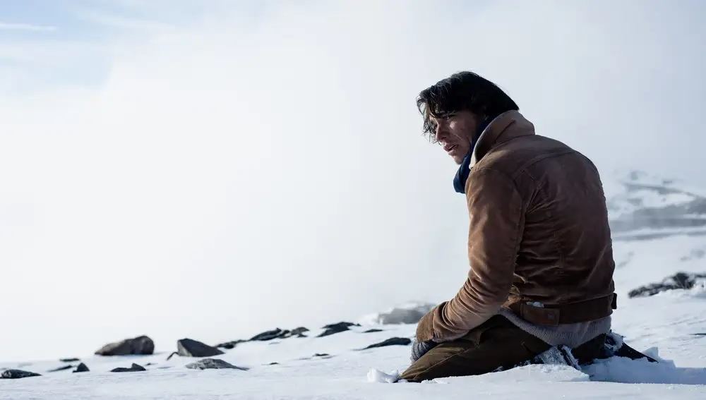 Un fotograma de "La sociedad de la nieve", dirigida por J. Bayona
