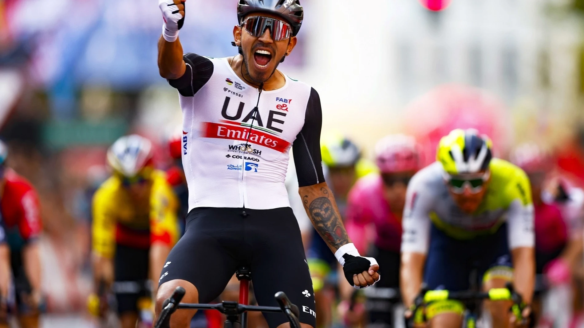 AMP. Ciclismo/Vuelta.- Molano vence al esprint en Zaragoza y Kuss sigue líder de La Vuelta