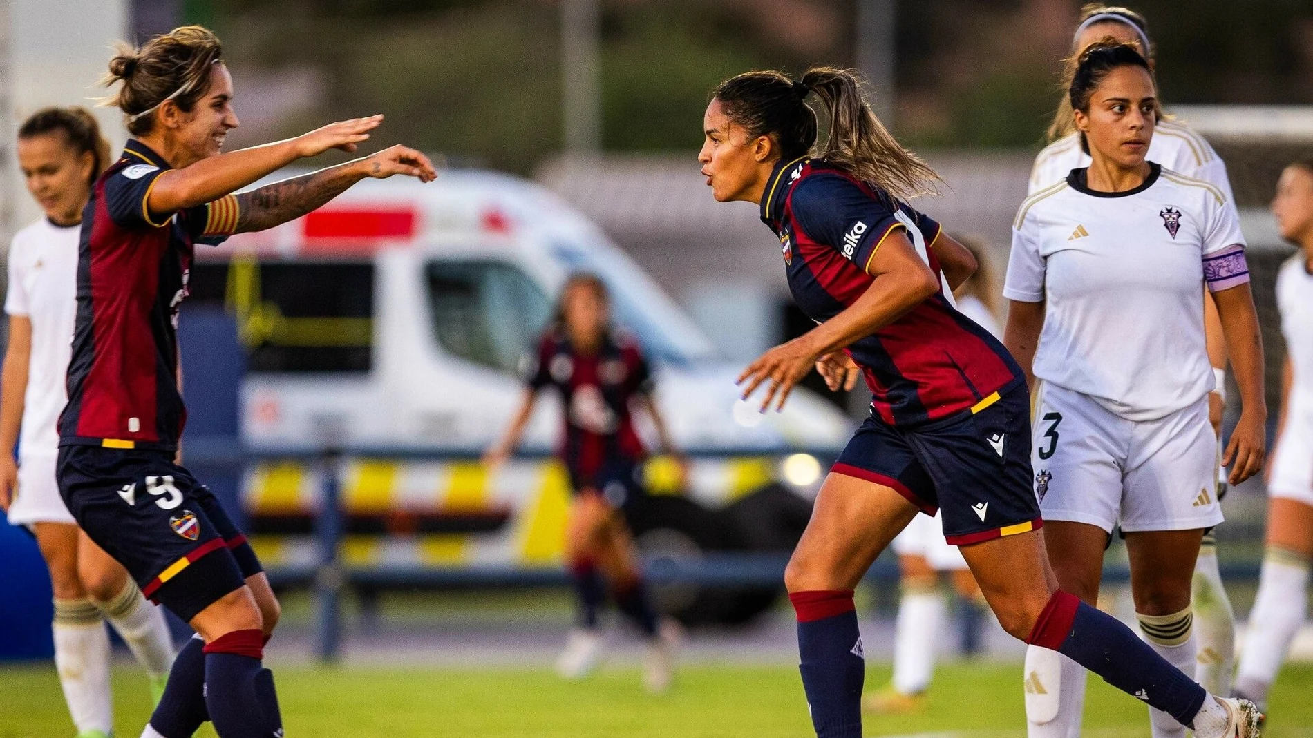 Las jugadoras de la Liga F mantienen la huelga para los dos primeras jornadas