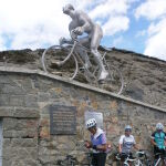 La estatua que corona el Tourmalet