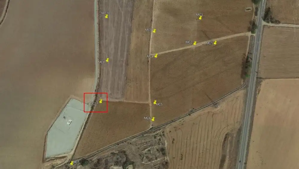 IMagen aérea de la finca, con varios puntos de interés (en amarillo) marcados por el equipo de Luis Avial