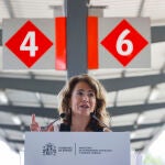 La ministra de Transportes en funciones, Raquel Sánchez, durante su visita a la estación ferroviaria de Xàtiva (Valencia) este viernes, coincidiendo con la puesta en servicio del nuevo trazado en ancho convencional entre Xàtiva y La Encina, que culmina la primera fase del desarrollo del Corredor Mediterráneo