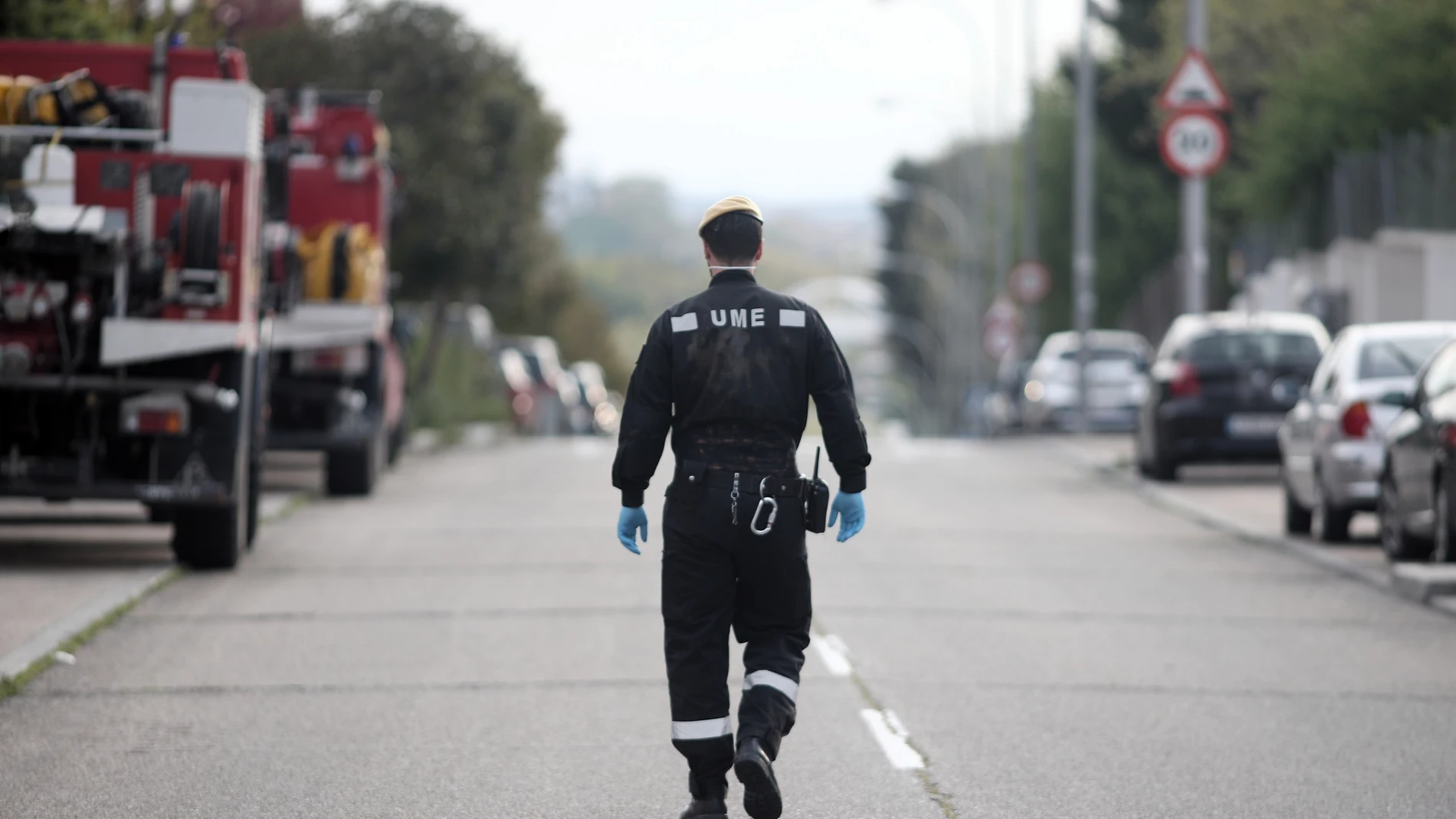 Un efectivo de la Unidad Militar de Emergencias (UME)