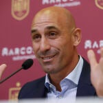 Luis Rubiales renuncia a su cargo de presidente de la RFEF