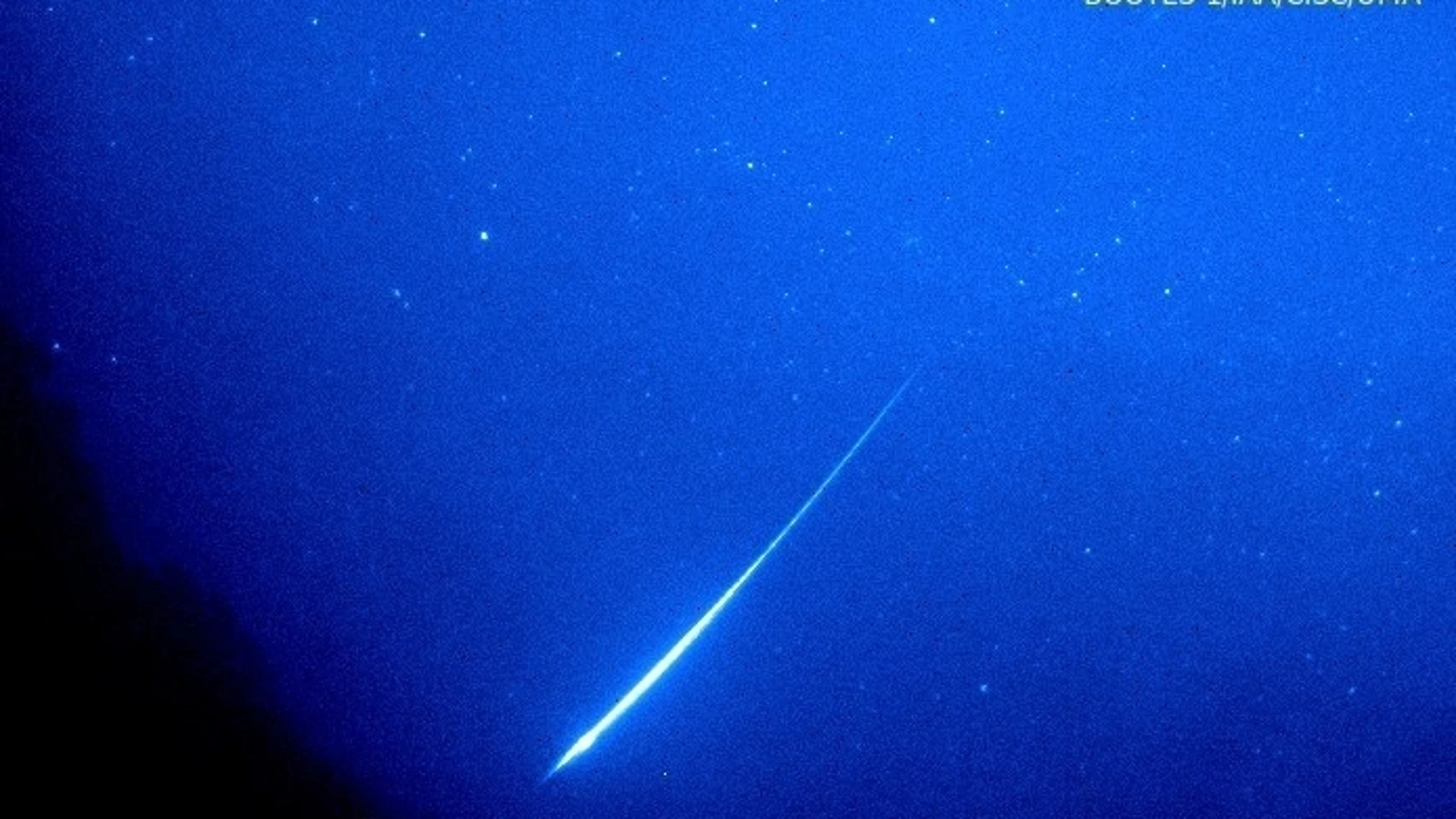 Una bola de fuego sobrevuela el cielo granadino