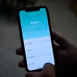 Un aparato de teléfono móvil